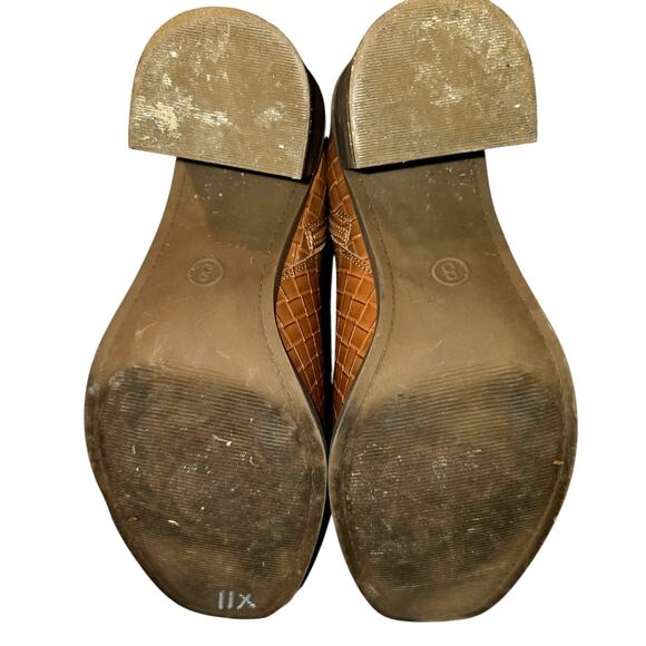 Universal Thread 8 Brown Women's Chelsea Ankle Boots 2 Inch High Heel Shoe - Picture 8 of 9